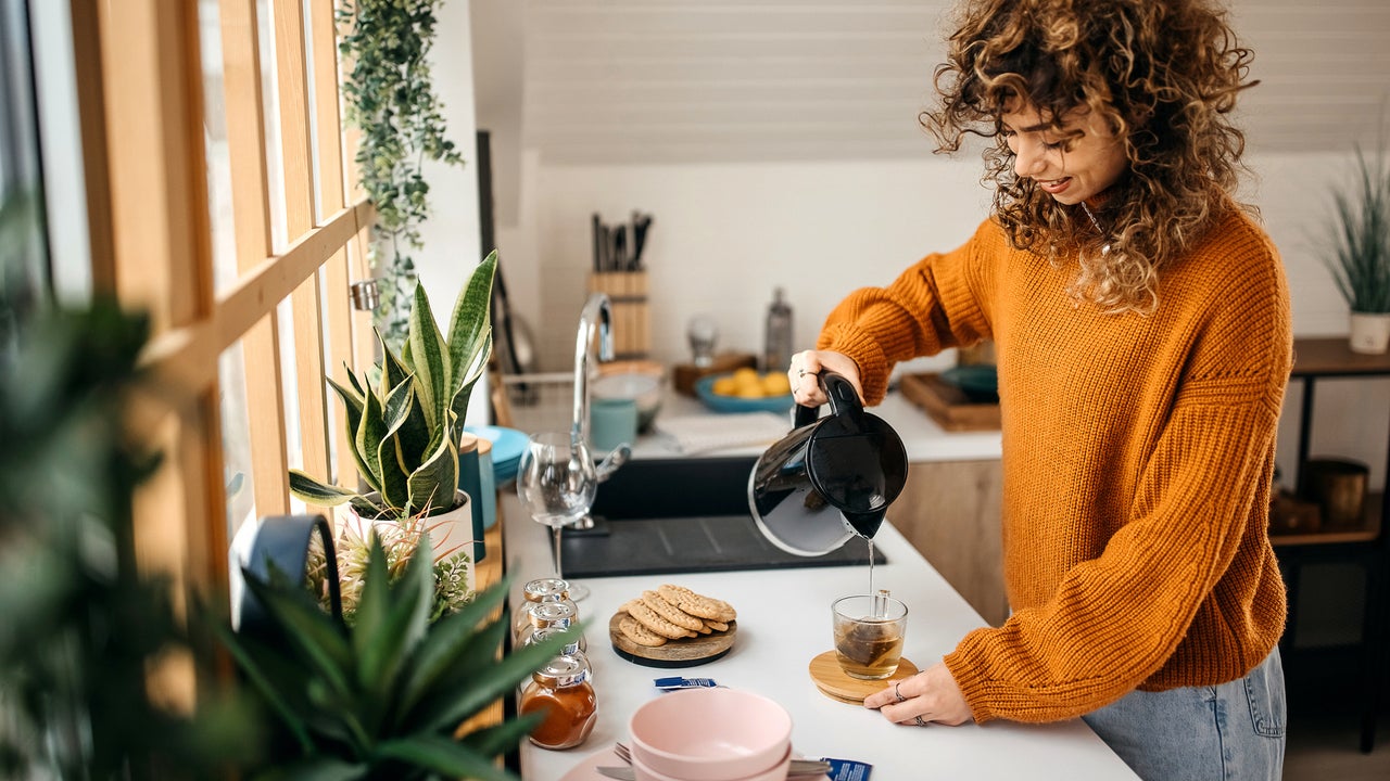 The Best Electric Kettles for College Dorm Room Cooking and the Perfect Cup of Tea